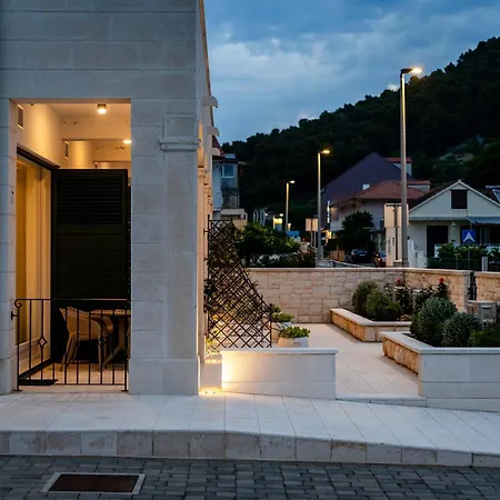 Διαμέρισμα Kogo Χβαρ